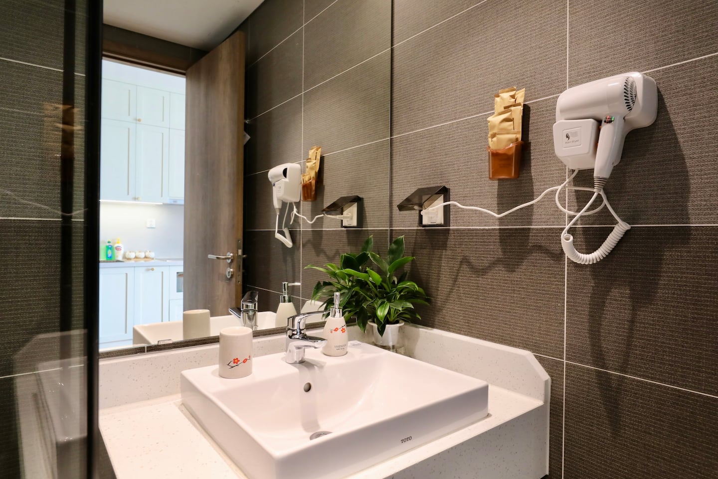 Atutu Home Landmark 1PN + bồn tắm — ảnh 25