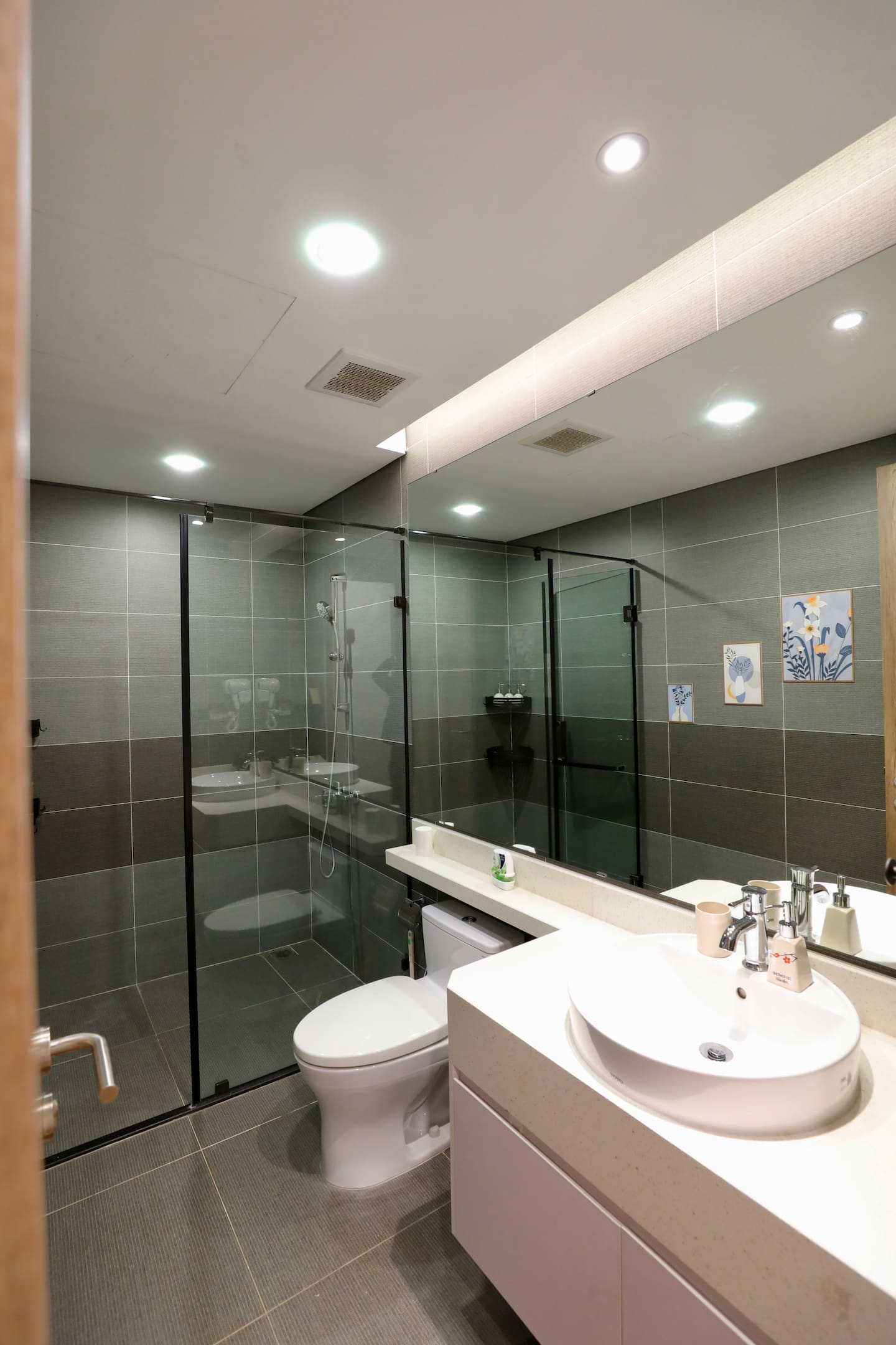 Atutu Home Swanlake 2PN + bồn tắm — ảnh 36