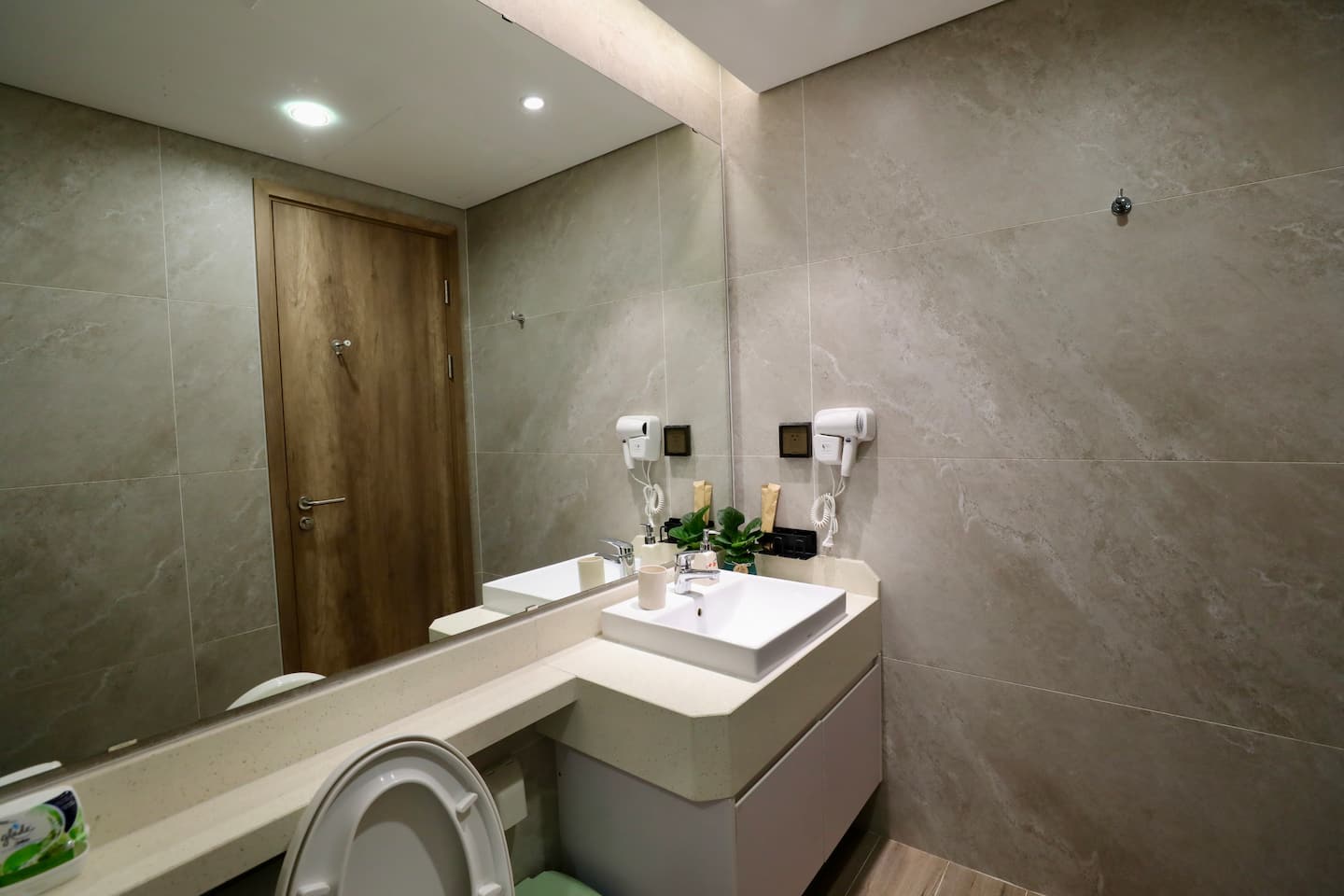 Atutu Home Swanlake 2PN + bồn tắm — ảnh 39