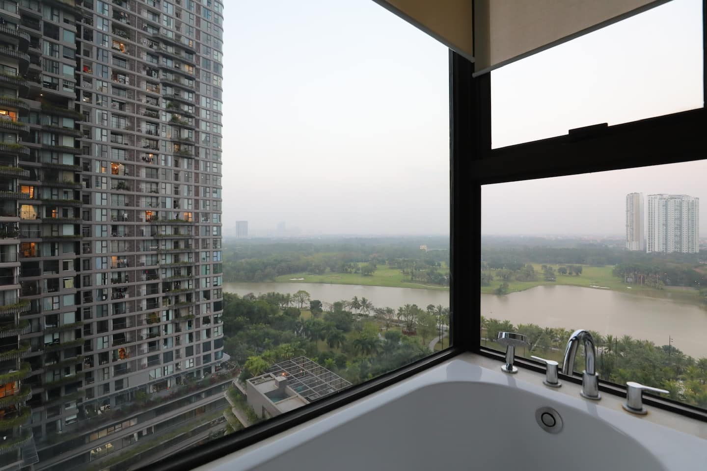 Atutu Home Swanlake 2PN + bồn tắm — ảnh 44