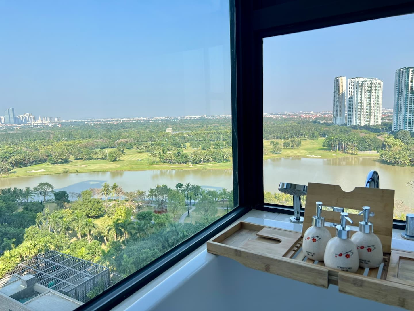 Atutu Home Swanlake 2PN + bồn tắm — ảnh 47