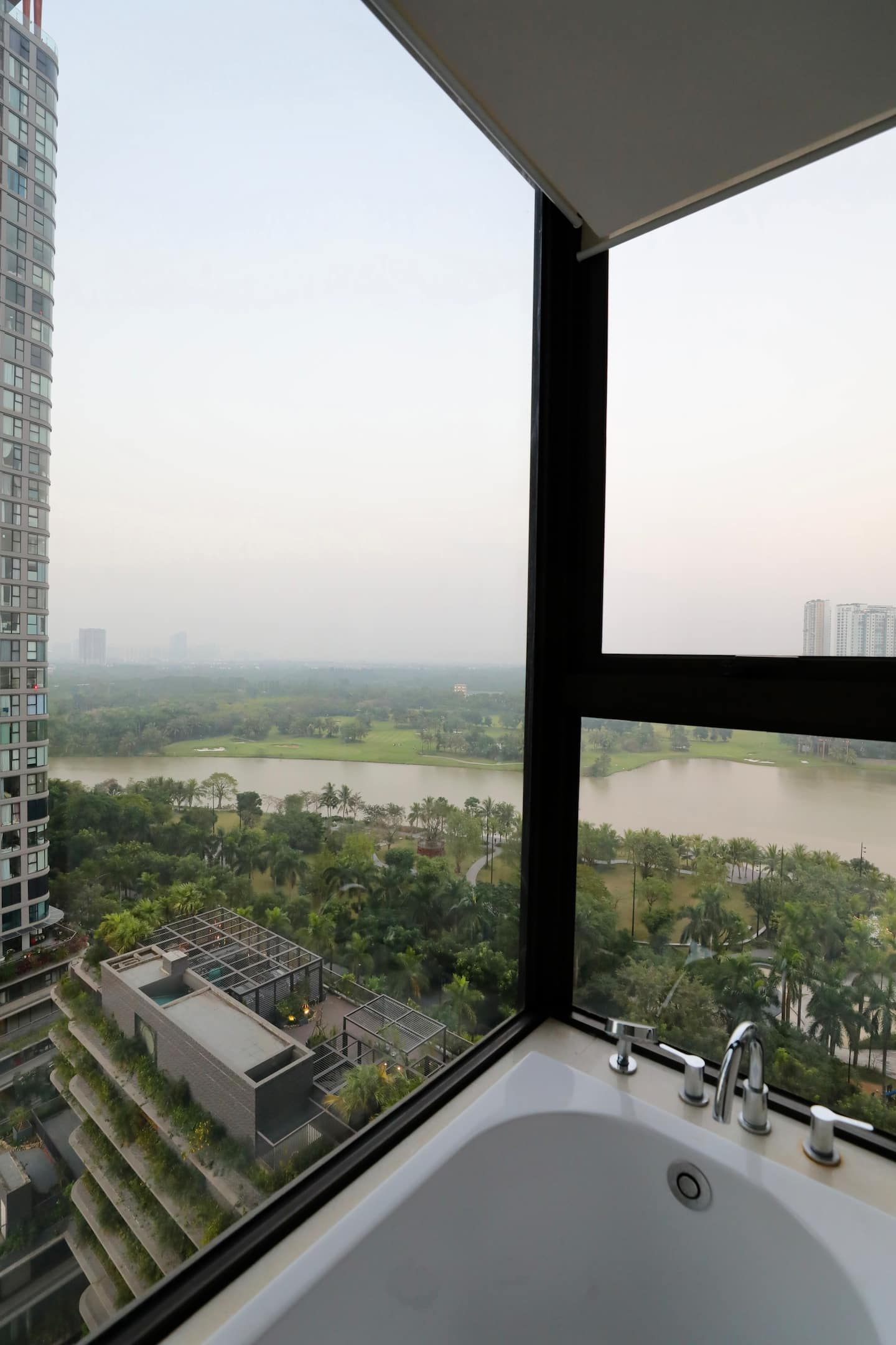 Atutu Home Swanlake 2PN + bồn tắm — ảnh 76